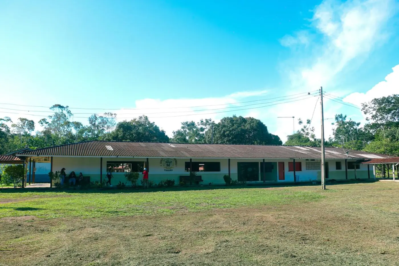 Visita à escola Agrícola do Carvão