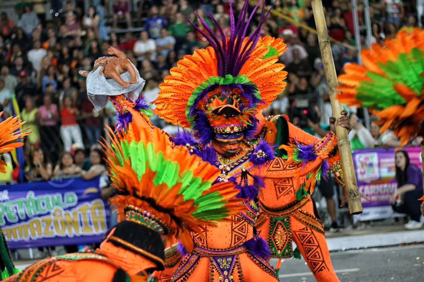 Carnaval 2025: Piratas Estilizados exalta o fruto da cultura do Amapá com 'Da lenda de Iaça ao sabor açaí que conquistou o mundo'