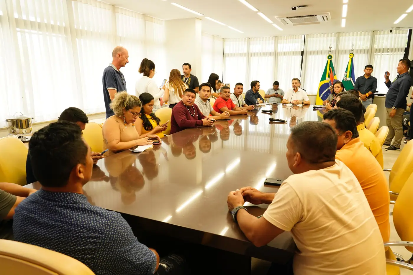 Almoço e reunião com os Caciques do Oiapoque