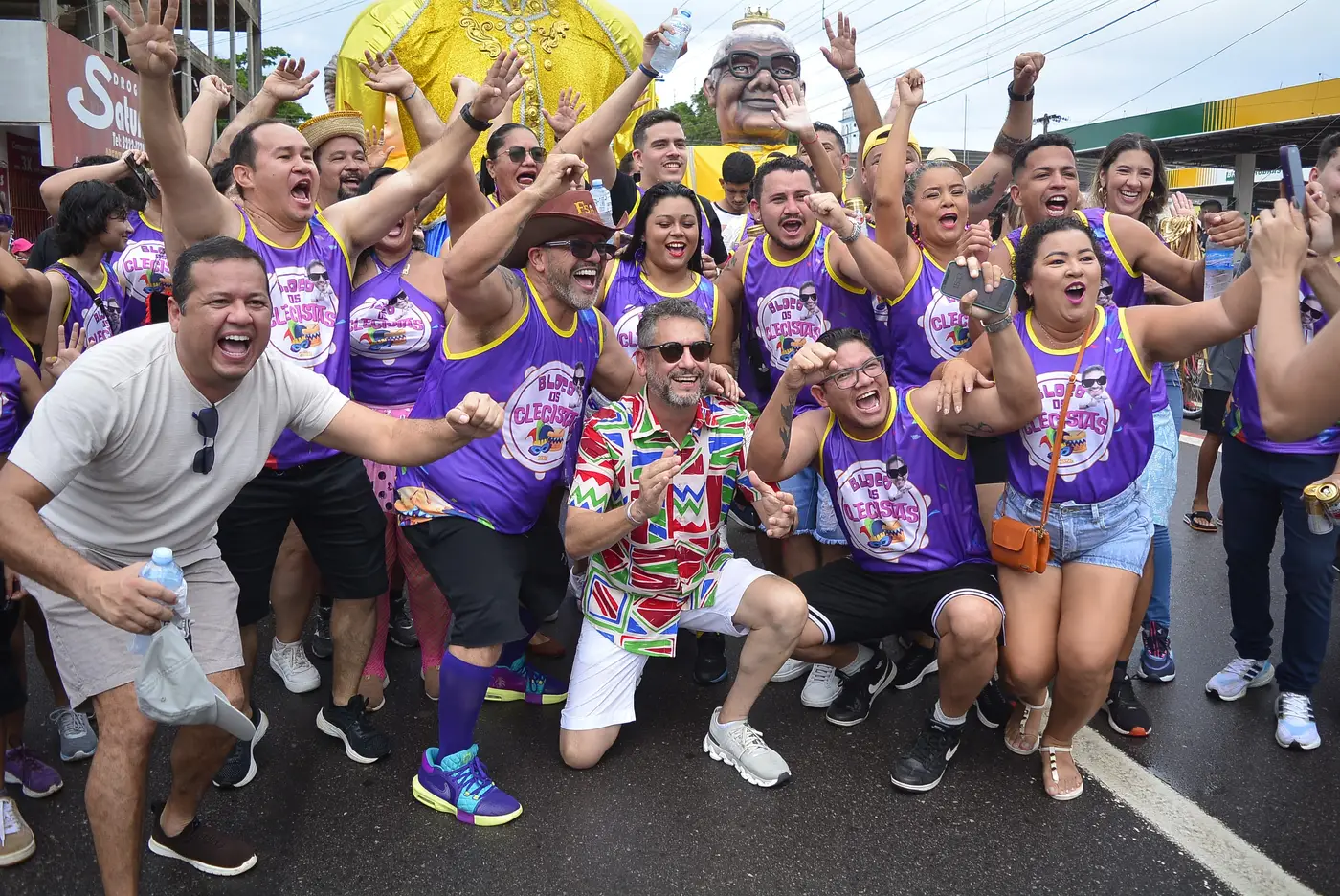 Folia e diversão marcam desfile do bloco 'A Banda' pelas ruas e avenidas de Macapá