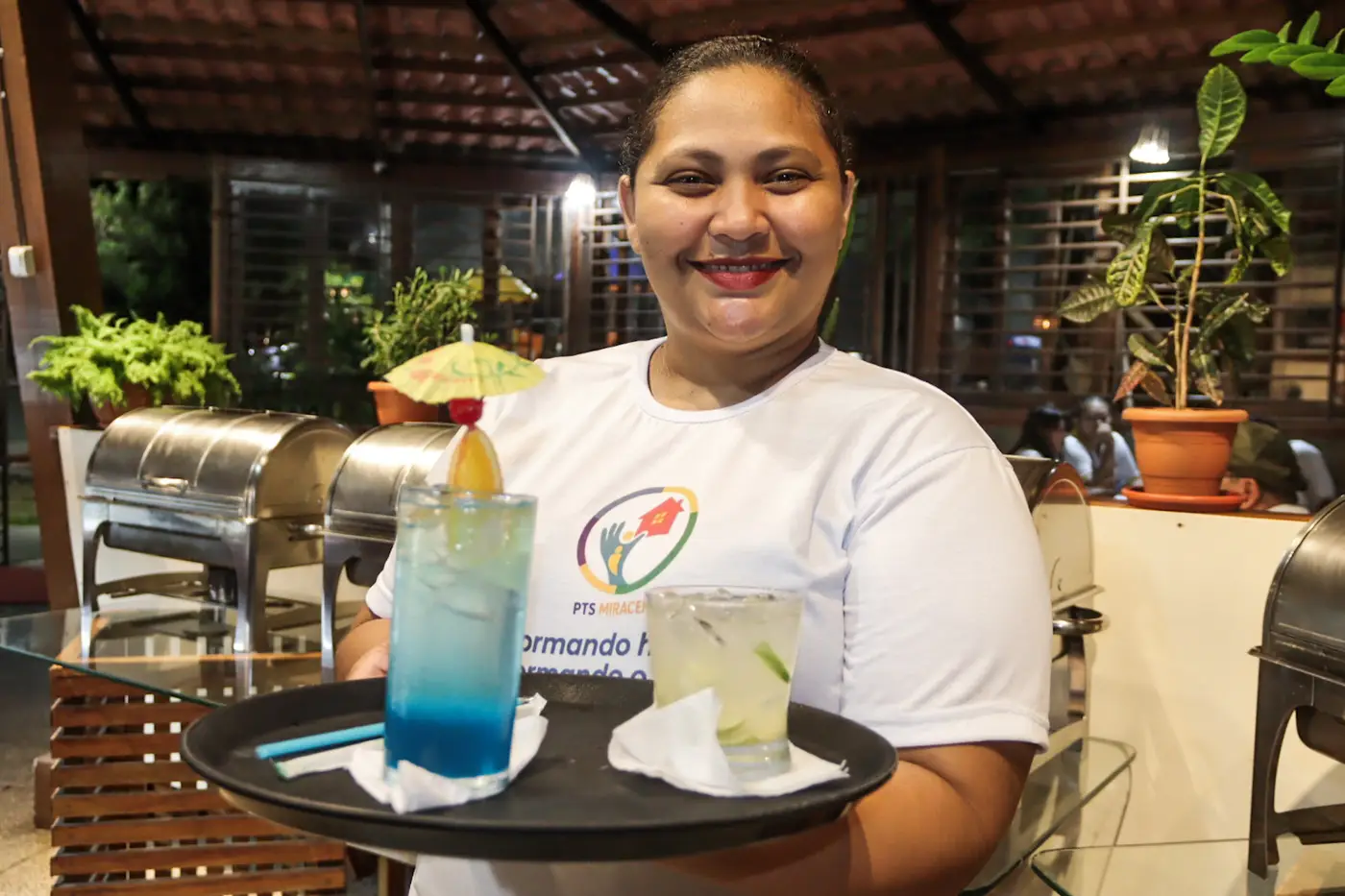 Governo do Amapá Forma Moradores em Curso Especializados de Coqueteria e Gestão de Restaurantes em Macapá