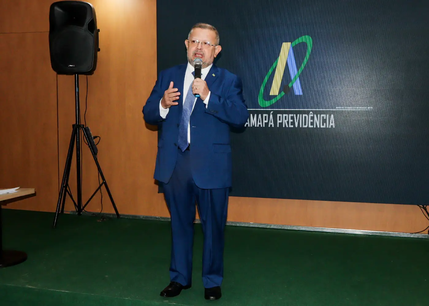 Adriano Monteiro