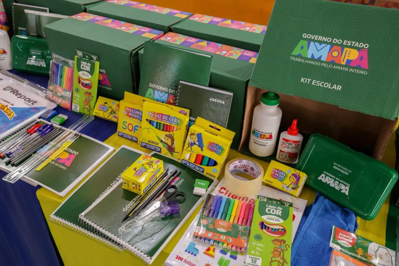 Entrega dos 15 mil Notebooks, 150 Starlinks e 41.971 Kits Escolares