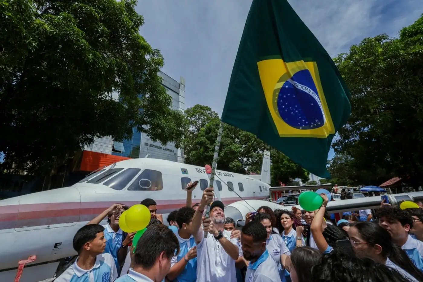 Translado Avião Bandeirantes