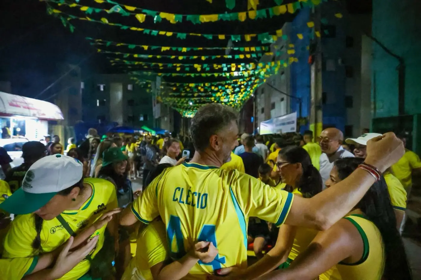Primeiro Jogo do Brasil na Copa - Ponte do Apertadinho e Vila dos Oliveiras