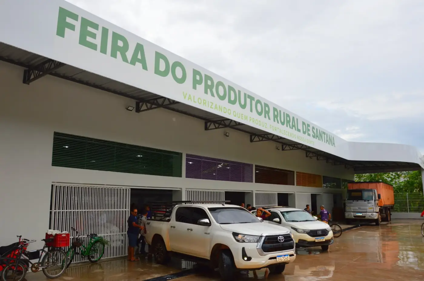 Entrega da Nova Feira do Produtor Rural de Santana