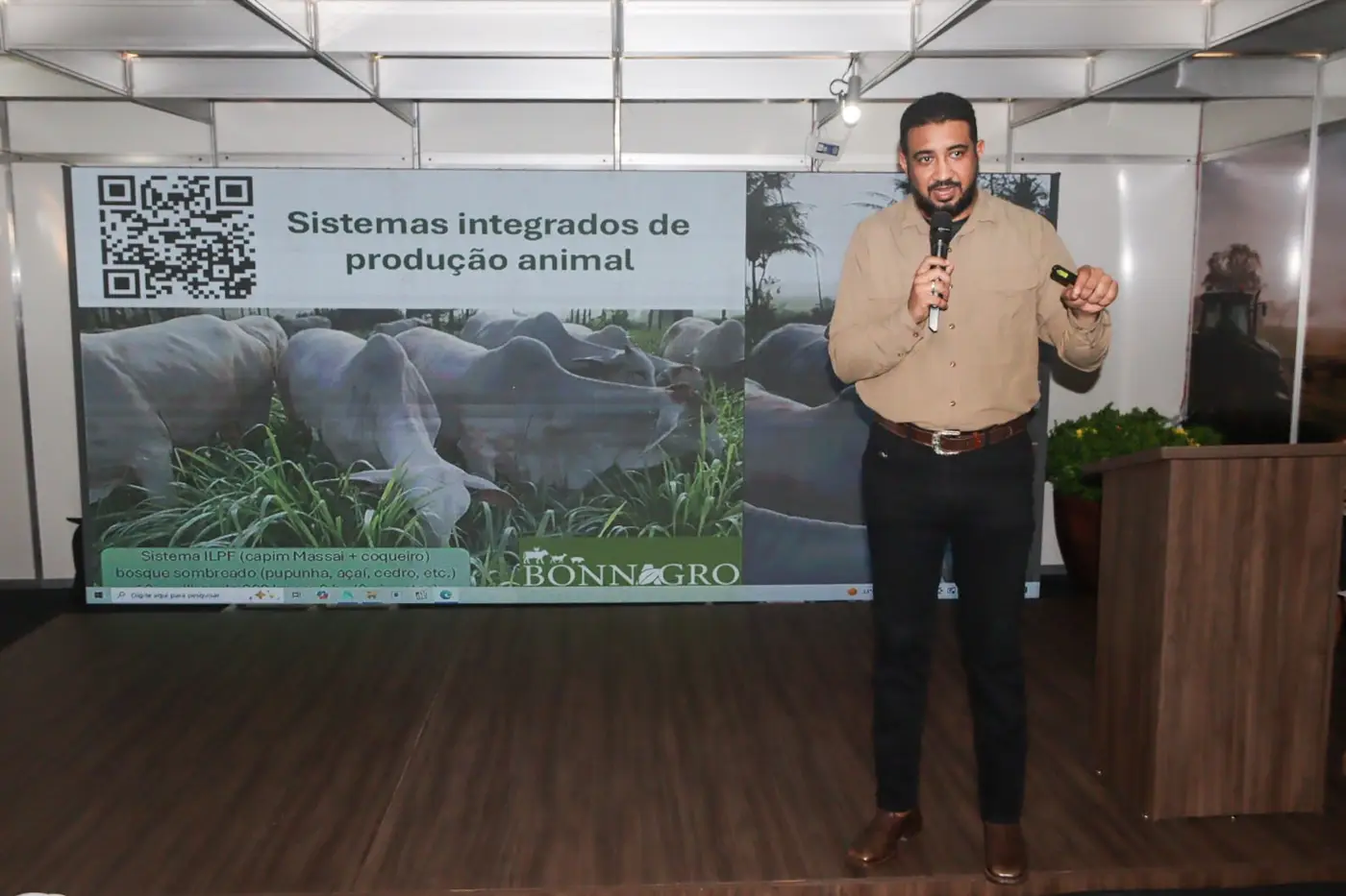 Adriano Monteiro