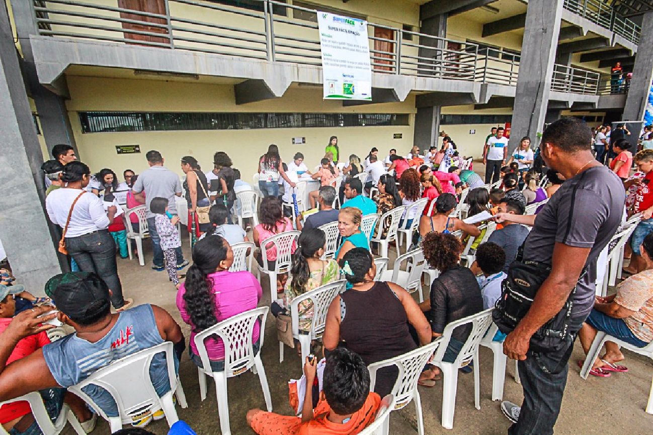 Público aproveitou os serviços gratuitos para retirar documentos e ter acesso a outros atendimentos