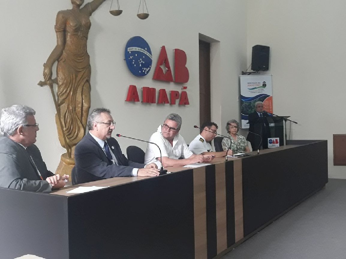 Representantes de órgão federal, estadual e entidades e empresas de logística participaram do debate.