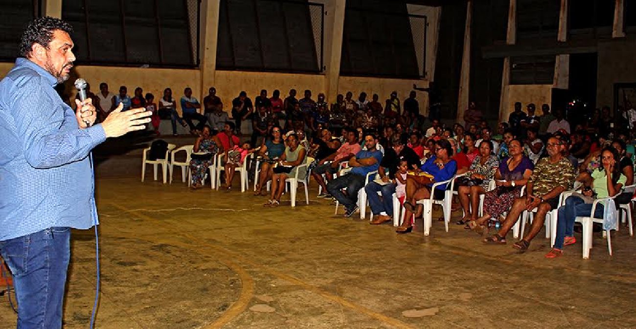 A apresentação foi feita para a sociedade civil organizada e para as famílias que serão beneficiadas