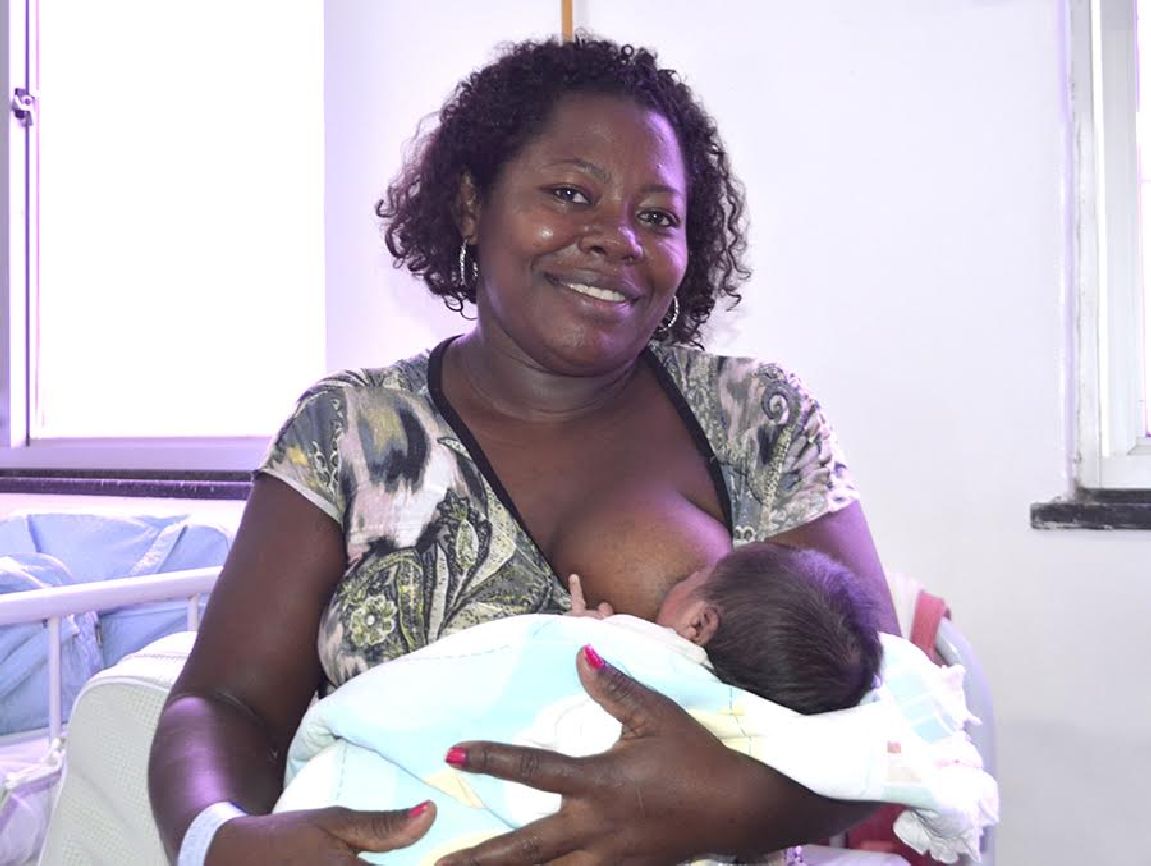 Missilene comemora a chegada do segundo filho e a esperança de um ano melhor