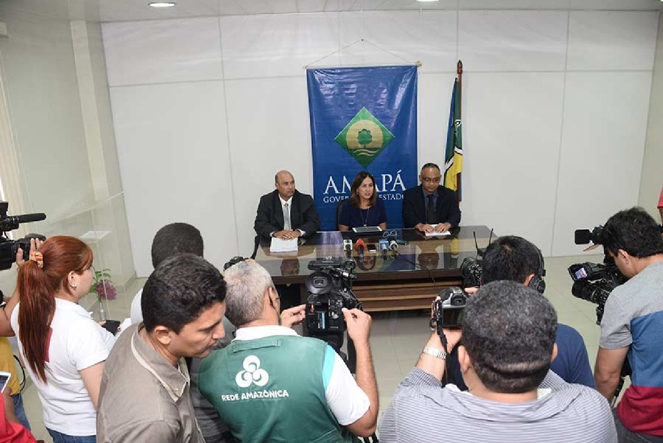 Representantes da Controladoria-Geral do Estado, Secretaria de Estado da Educação e Procuradoria-Geral do Estado explicaram as medidas adotadas no caso