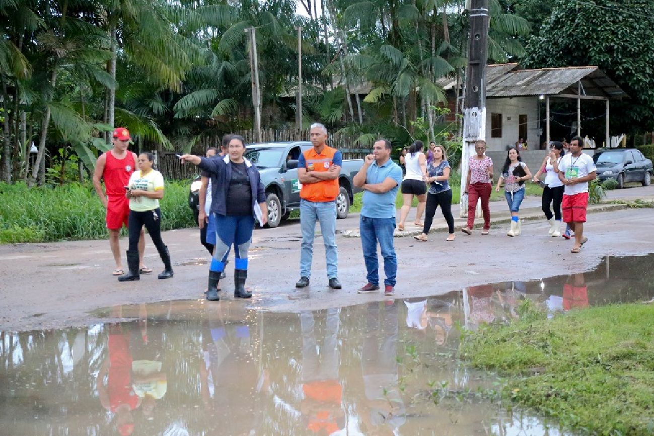 Na área do Matadouro as ruas ainda estão inundadas e há cerca de 100 famílias afetadas
