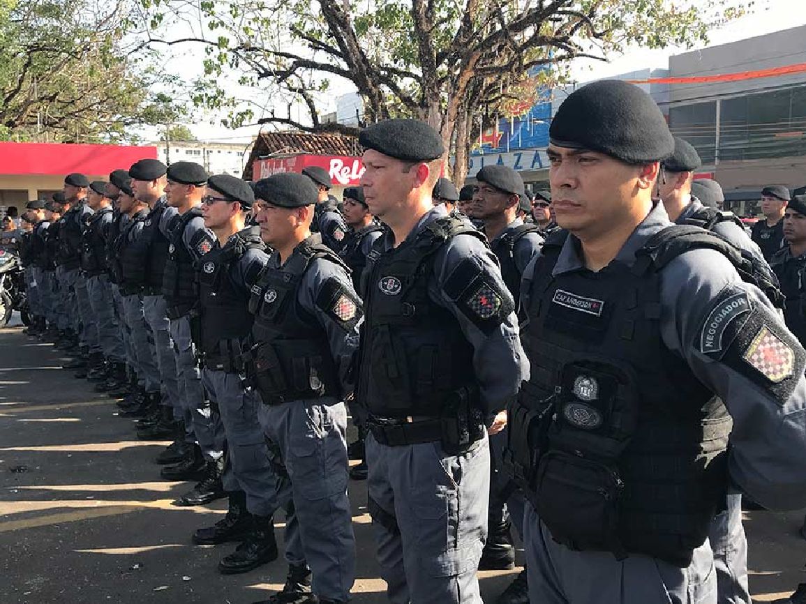 Formatura dos policiais que integram a Força Tática ocorreu nesta segunda-feira, ocasião em que foi lançada a Operação Papai Noel