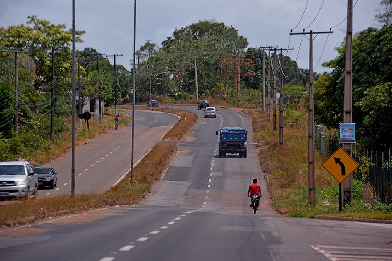 Outra ação que deve ser executada nos próximos dias será a roçagem das margens e do canteiro central da rodovia.