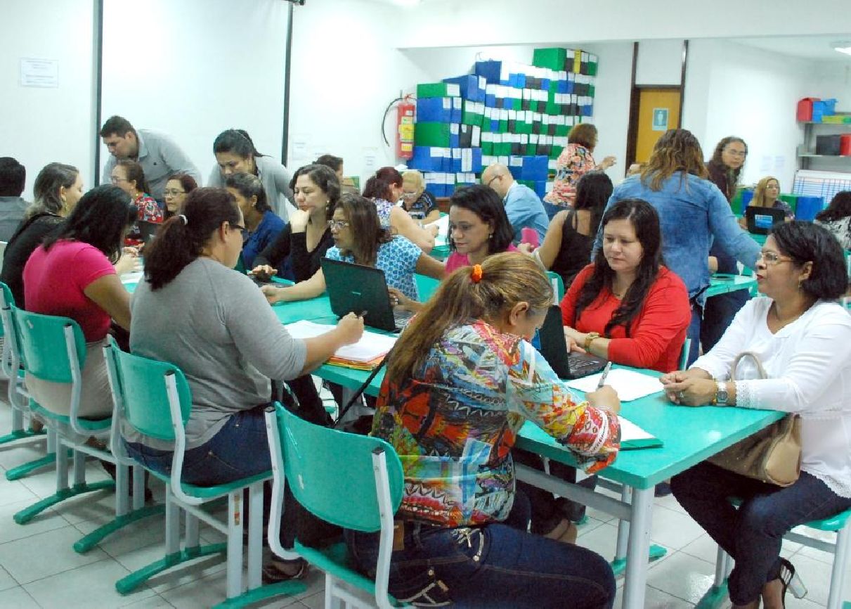 Gestores escolares recebem treinamento no sistema que ajuda a identificar demanda nas escolas