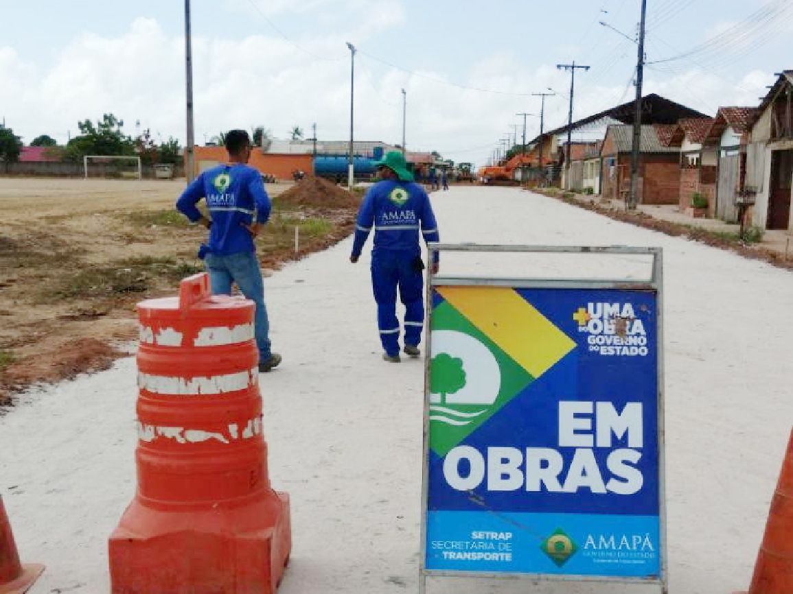 Concluída a pavimentação na Avenida Chico Mendes, a próxima via a receber os serviços será a Avenida Karipunas.