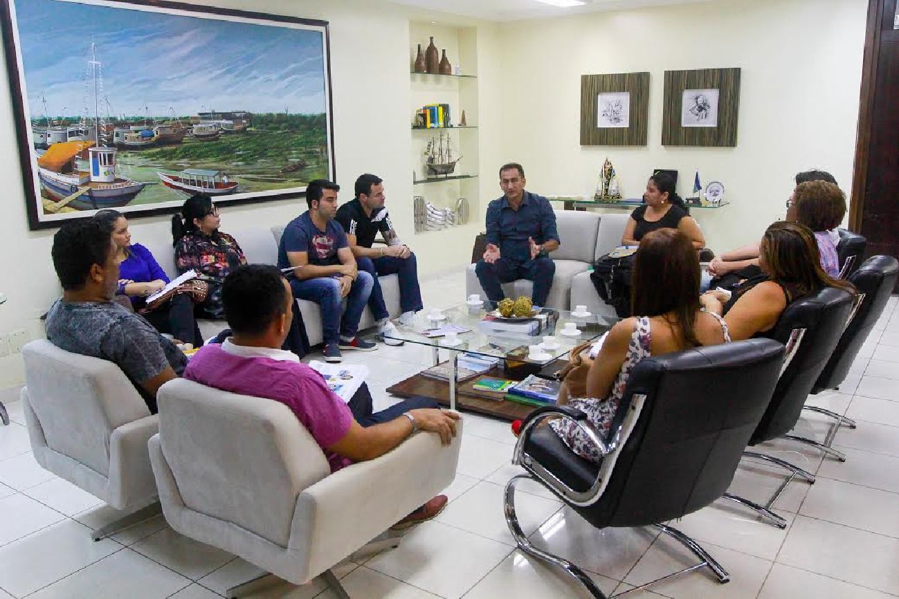 Governador disse que a juventude participará ativamente de todas as reuniões do grupo de trabalho sobre as tratativas de todos os programas