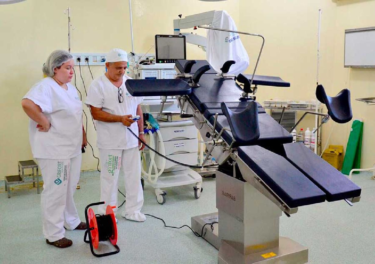 Equipamento de última geração permite a realização de procedimentos mais delicados com maior precisão