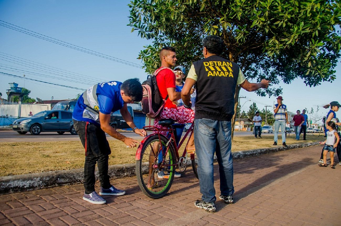 A ideia é conscientizar importância de respeitar as leis de trânsito.