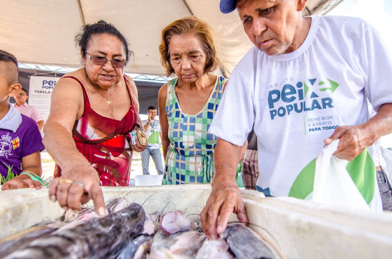 O programa oferece o pescado a um preço que varia de R$ 6 a R$ 10 o quilo