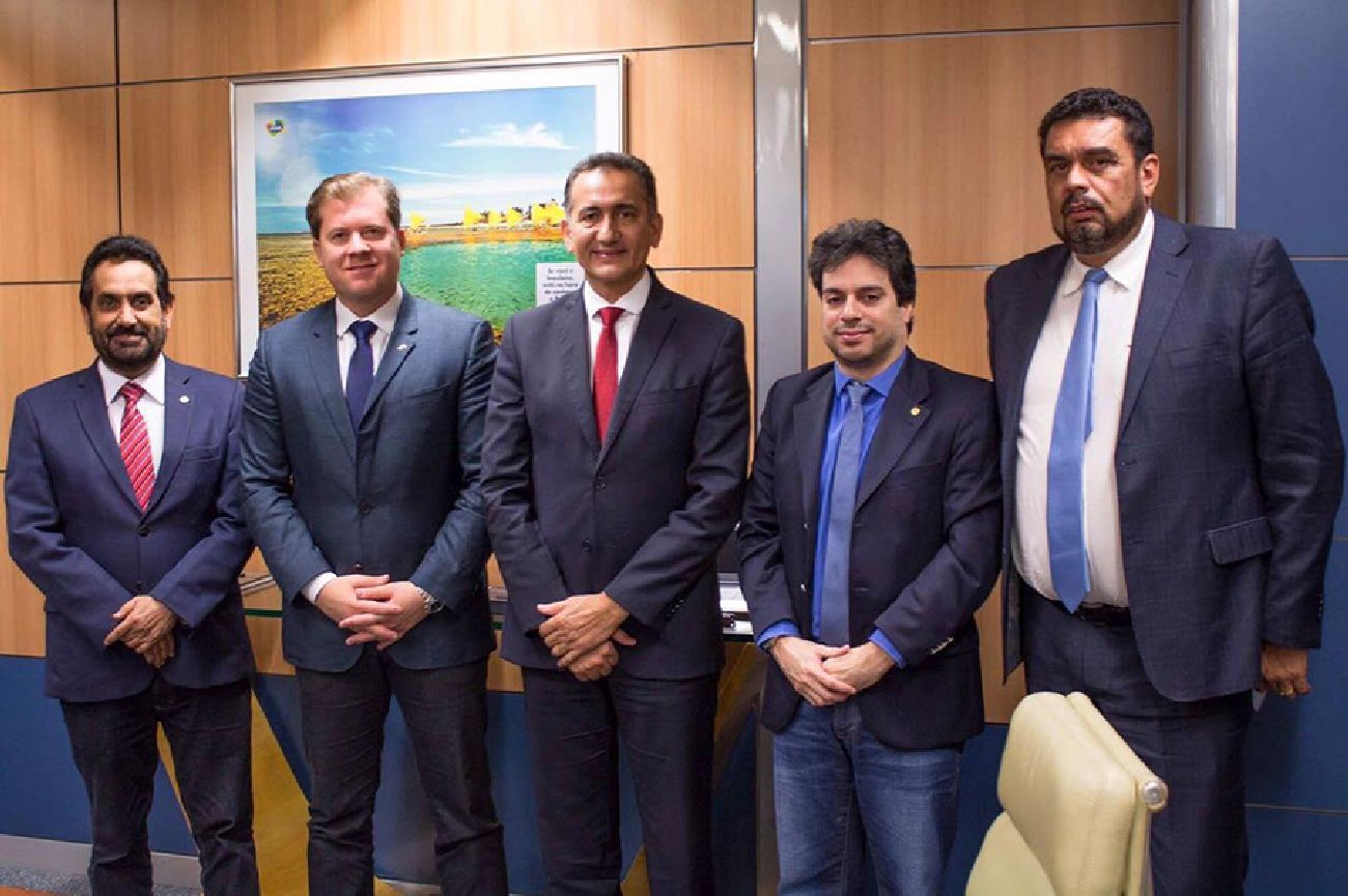 Construção do complexo foi discutida pelo governador Waldez Góes, ministro Marx Beltrão, deputados e secretários
