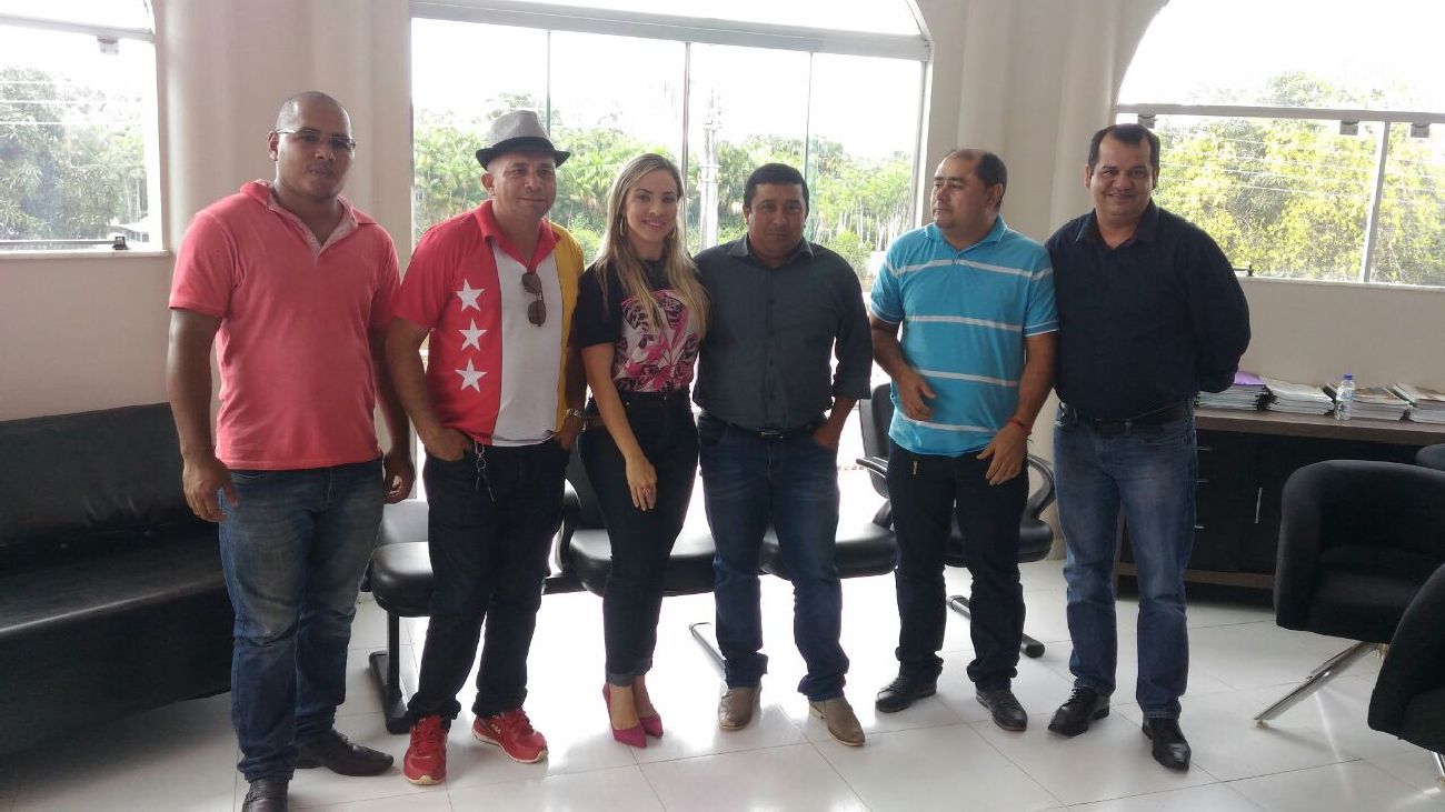 Secretária do Trabalho, Luciana Araújo discutiu o assunto com o prefeito de Mazagão, professor Dudão