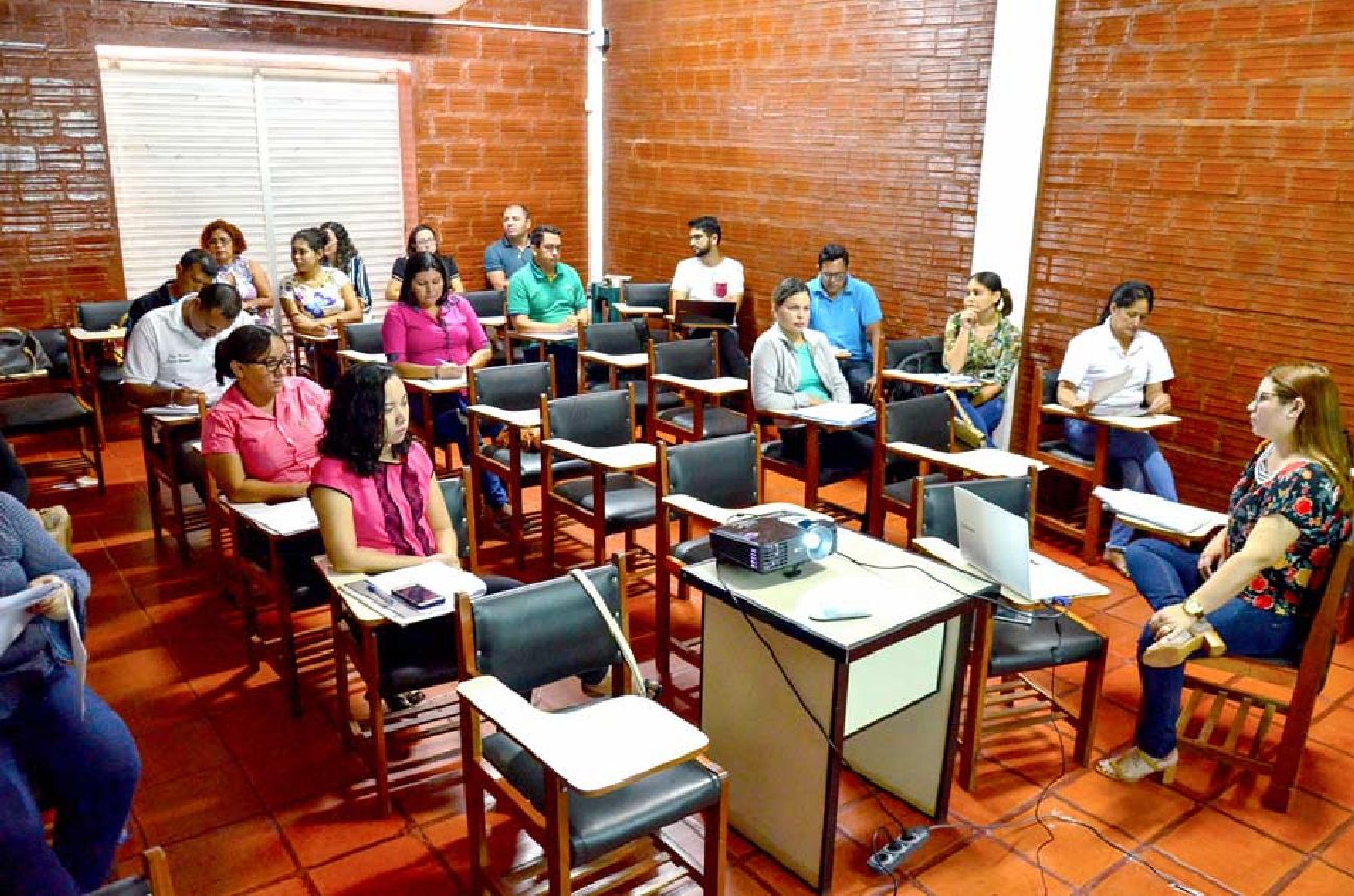 Capacitação vai aperfeiçoar a rede de atendimento desde a atenção básica até o setor de psiquiatria, no Hcal