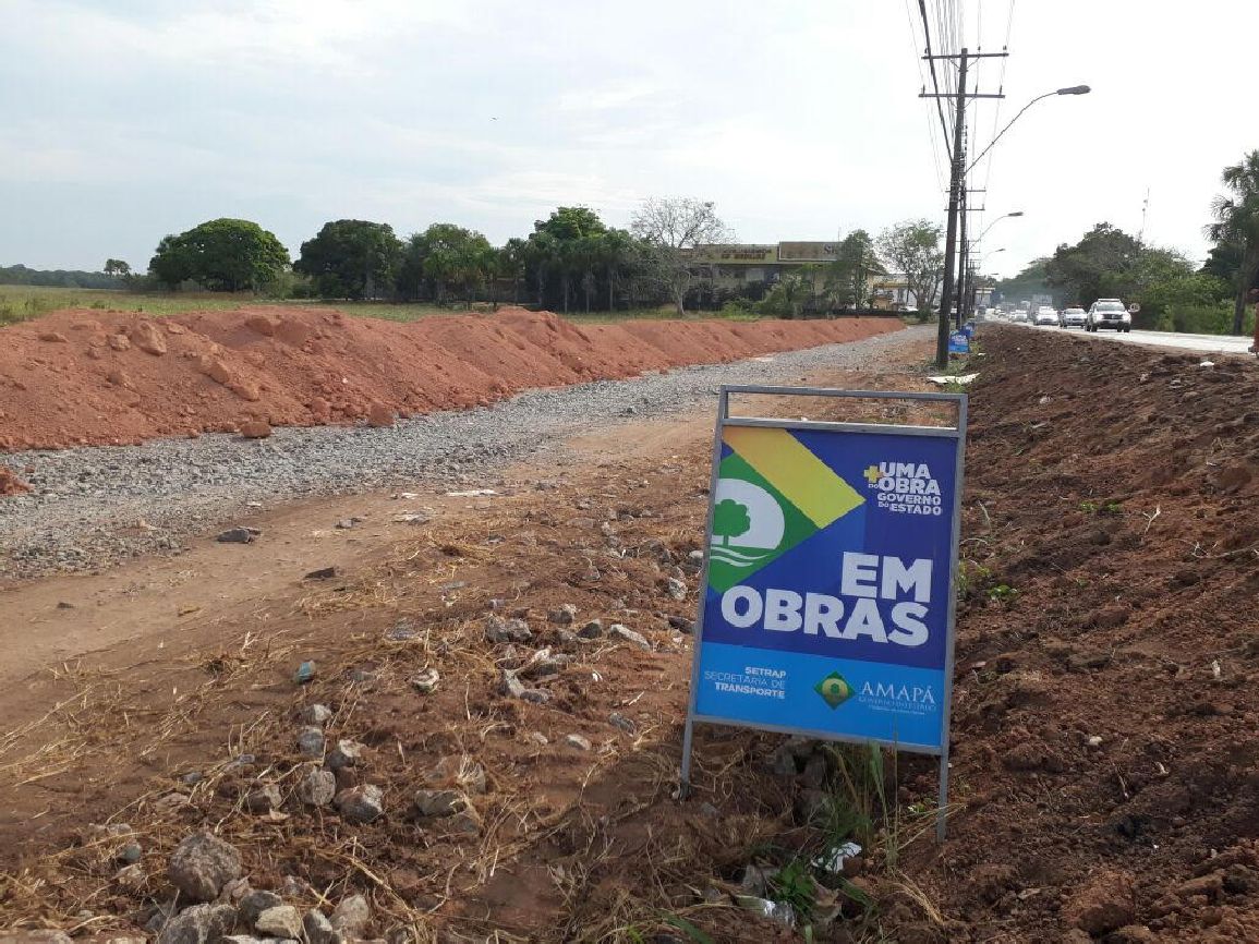 Esta etapa é necessária para que a rodovia possa ser nivelada à outra pista já existente.