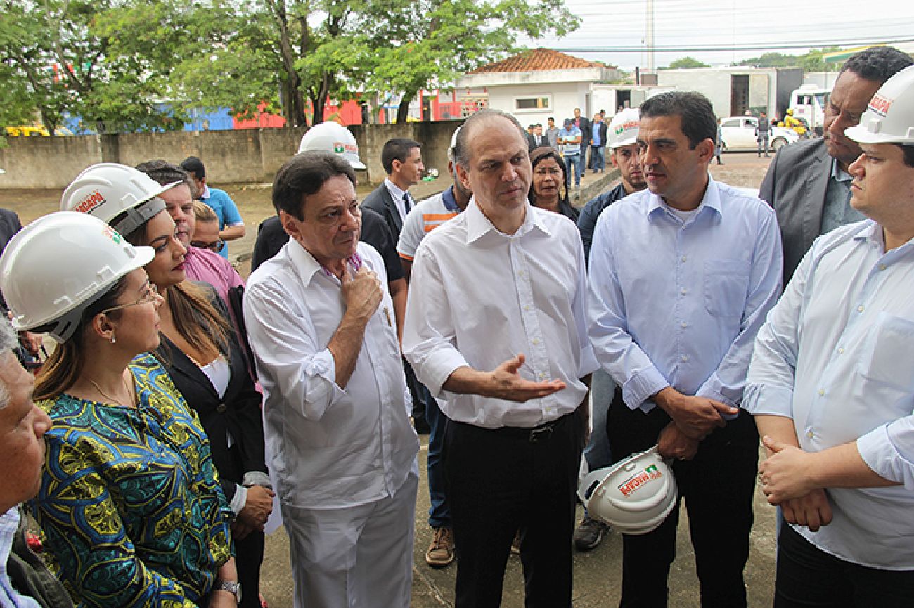 Após as inspeções, Barros reuniu com o governador, prefeitos, gestores e técnicos