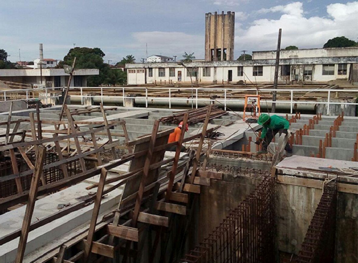 Entre as obras incluídas no planejamento está a ampliação da Estação de Tratamento de Água na zona sul .