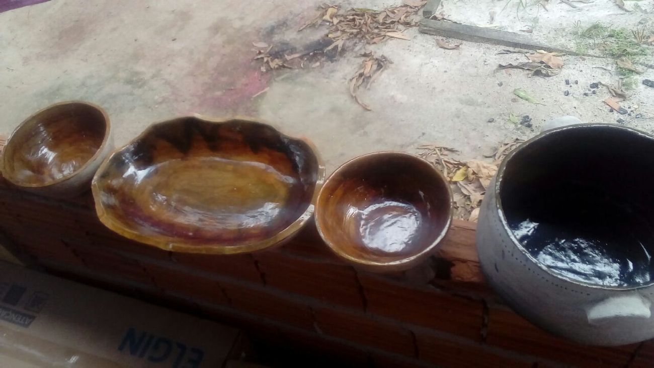 Louças produzidas por Marciane Corrêa da comunidade do Maruanum serão comercializadas na Feira do Afroempreendedor