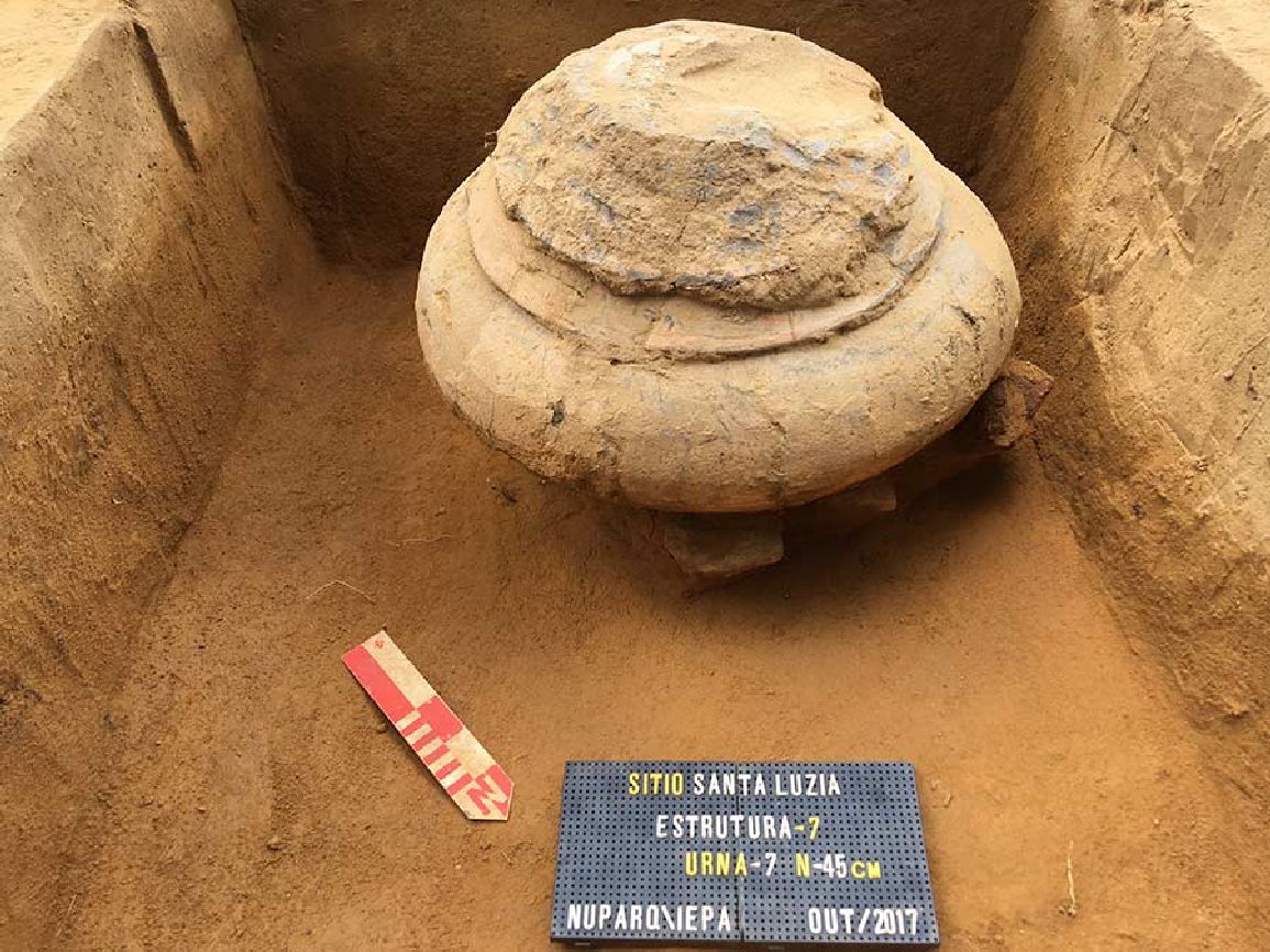 Urnas e outros materiais já foram identificados nas escavações na comunidade de Santa Luzia do Pacuí