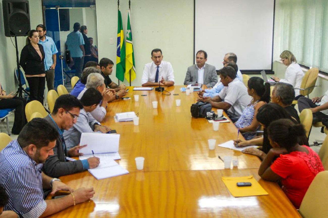 Medidas para solucionar os problemas de energia e água foram discutidas com prefeitos e lideranças comunitárias do Vale do Jari