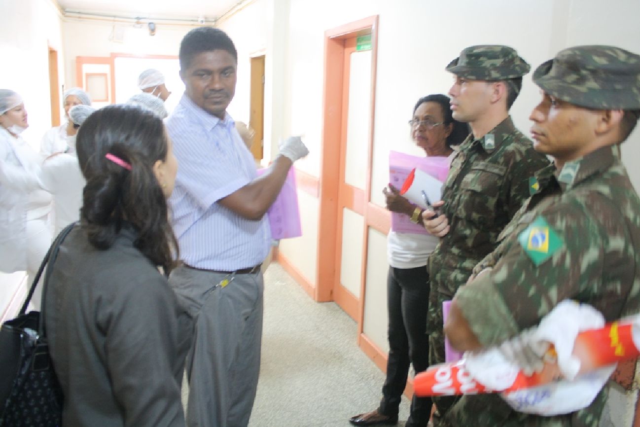 A ação ocorre por meio de parceria entre a Superintendência de Vigilância em Saúde (SVS) e o Exército até a sexta-feira, 10.