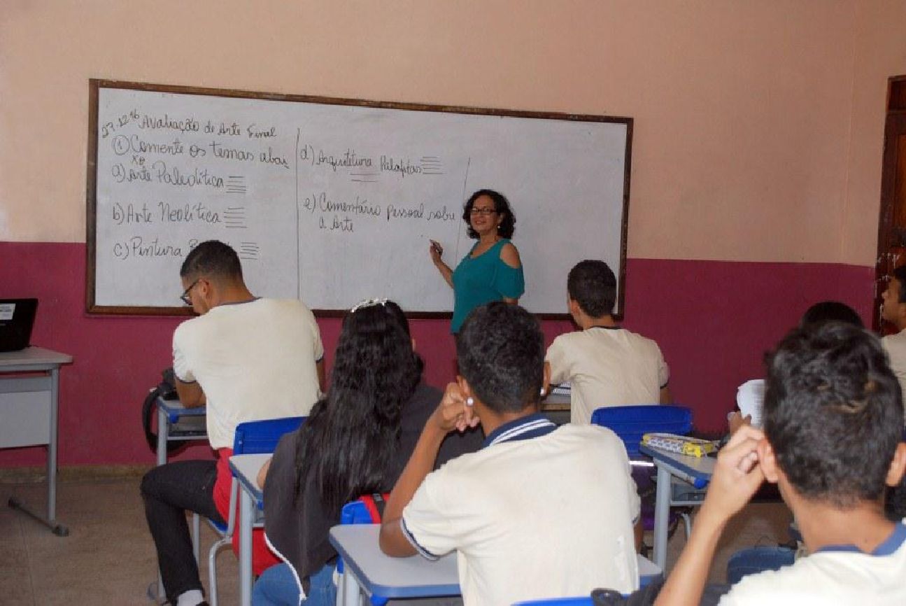 Com o novo modelo de ensino, estudantes vão passar sete horas e meia na escola com atividades diversificadas