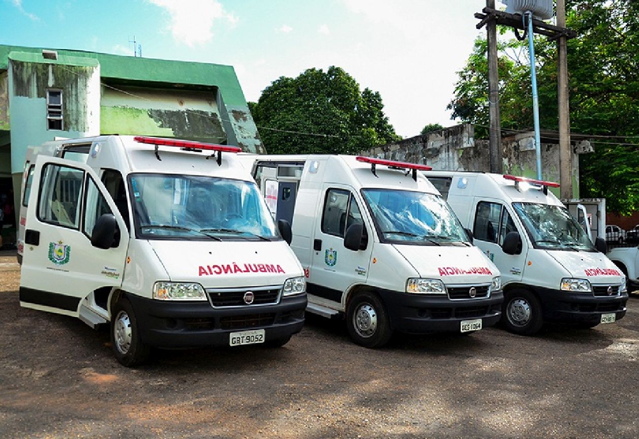As ambulâncias já estão em uso pela equipe de saúde.