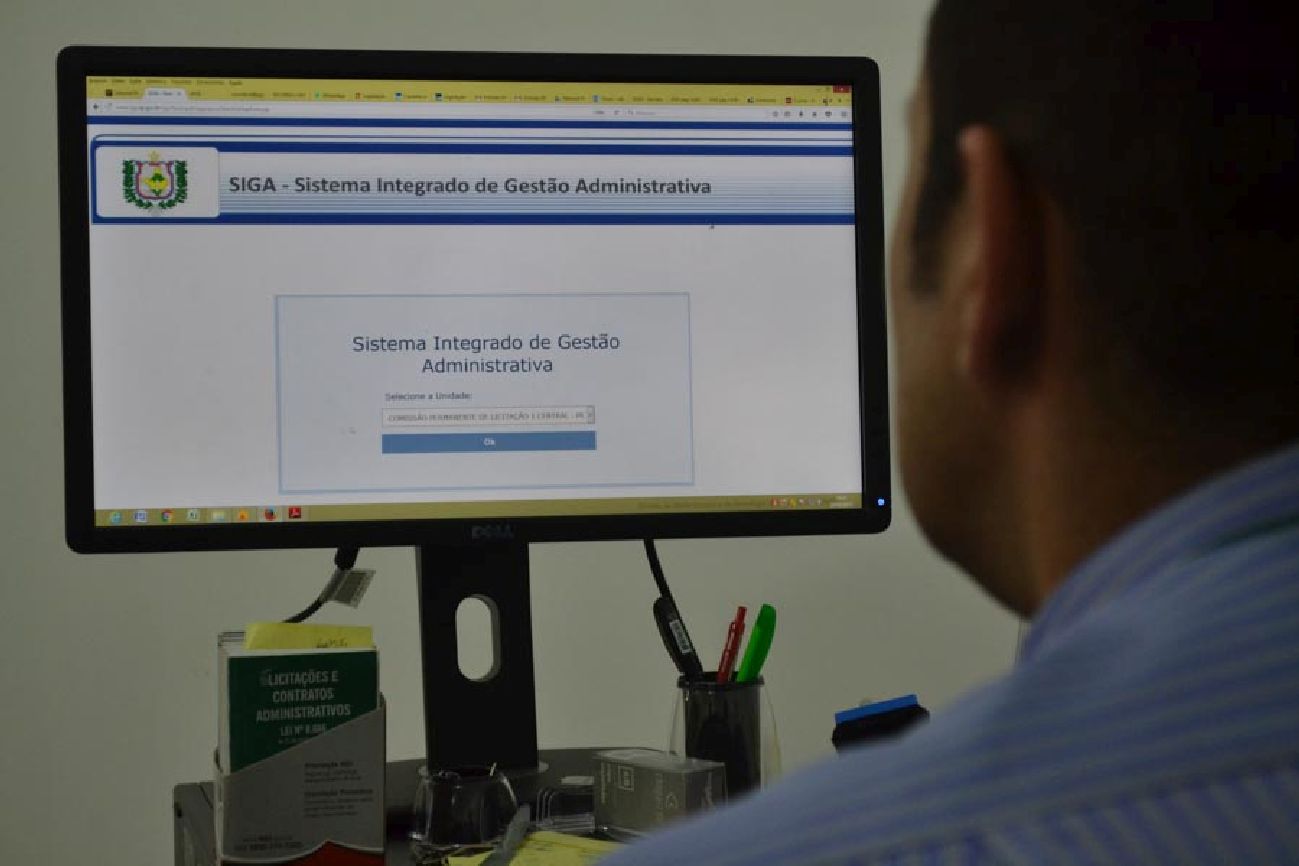 A gestão das aquisições do GEA é realizada pela PGE, por meio do Sistema Integrado de Gestão Administrativa (SIGA).