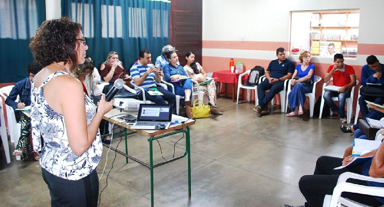Os professores serão orientados sobre como melhorar o processo de ensino-aprendizagem por meio da organização de atividades, definindo tempo para o estudo dos alunos e também para o educador.
