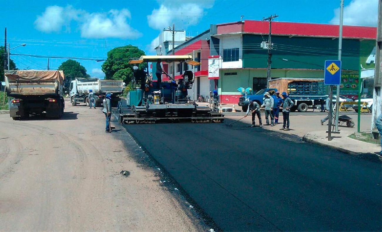 Pavimentação faz parte do conjunto de obras do Plano de Mobilidade Urbana que o Governo do Estado executa em Santana