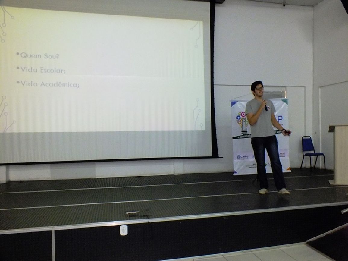 Alexandry falou sobre a importância da iniciação científica e como a pesquisa ampliou seus horizontes e o levou até à Universidade de Oxford.
