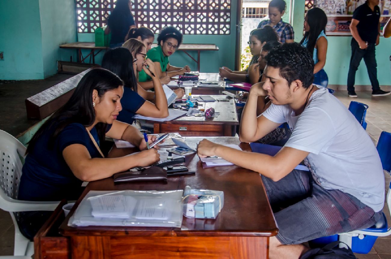 Cadastramento de estudantes santanenses para o Passe Social Estudantil