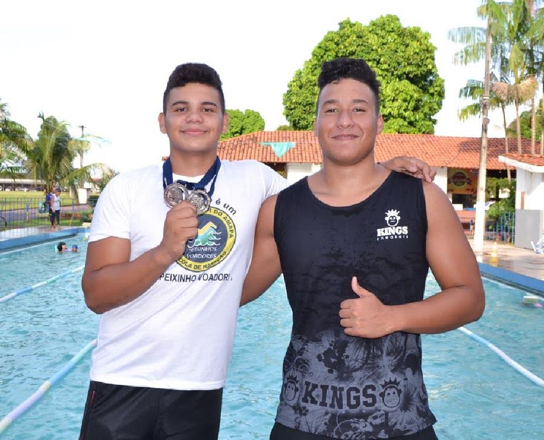 Dominique conquistou duas medalhas e Paulo Guilherme comemoram a boa participação no Leônidas Marques