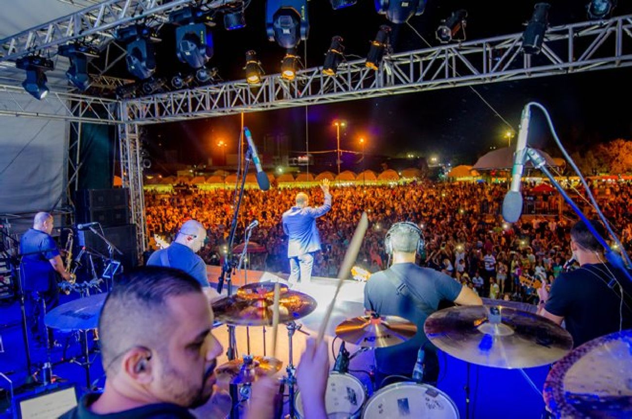 Ao saudar os amapaenses, o cantor agradeceu ao GEA e Fundação Palmares pelo convite e parabenizou os organizadores por valorizarem a cultura afro.