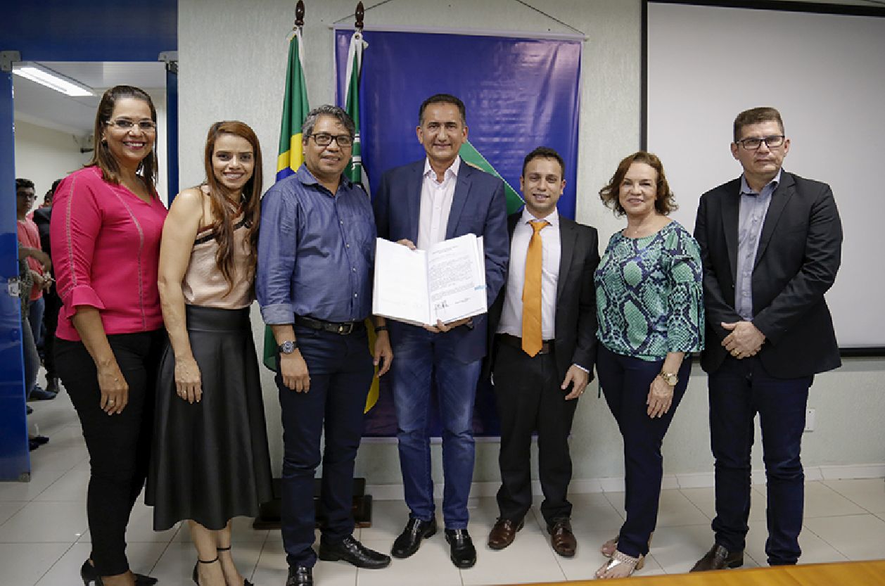 Governador Waldez Góes enfatizou que a mudança visa oxigenar a gestão