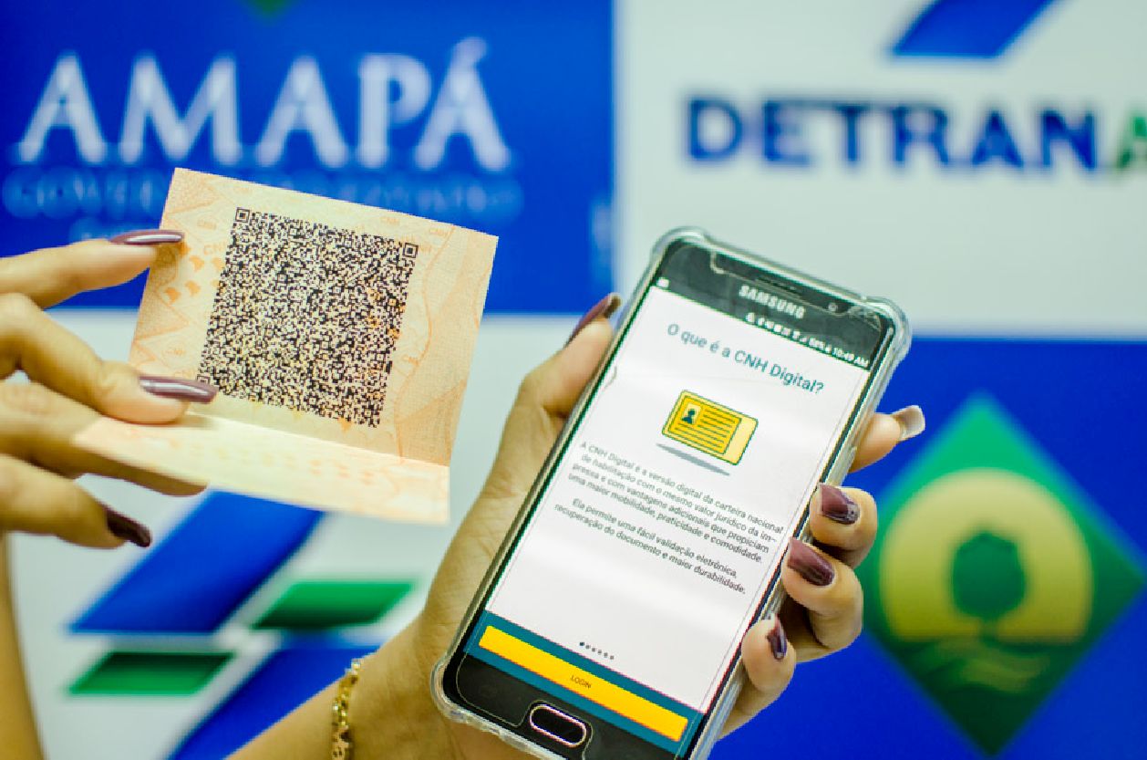 Para utilizar a CNH eletrônica, é preciso ter o documento original com um QR Code, que começou a ser emitido em maio do ano passado