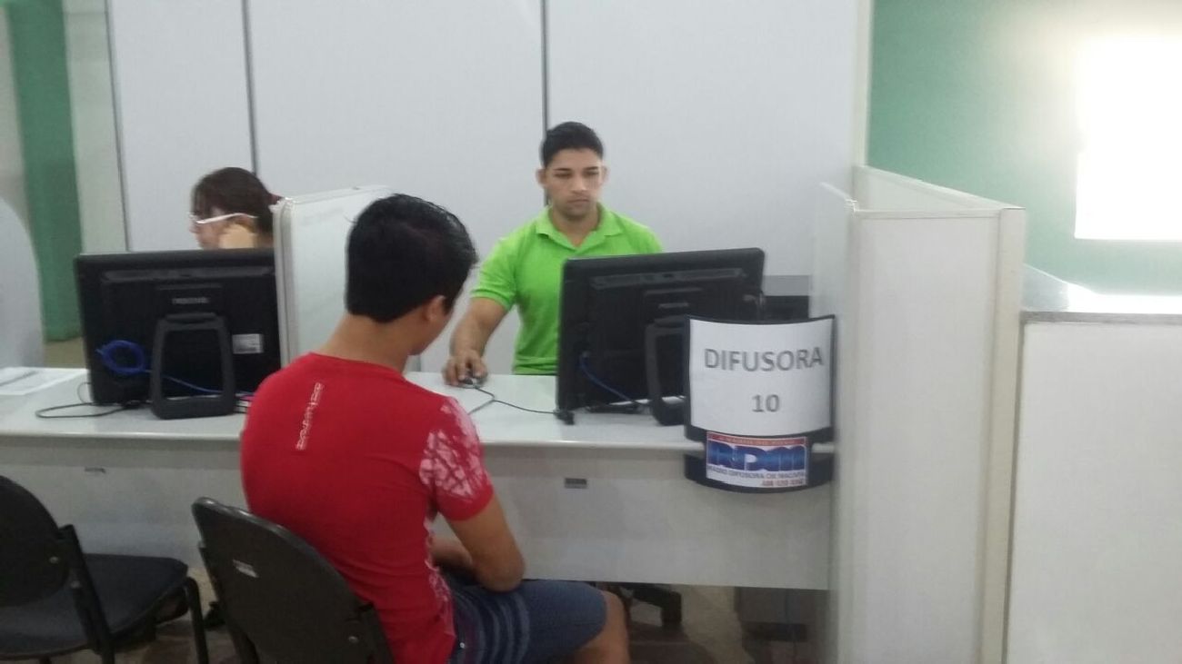 O atendimento acontece de 8h às 11h. O usuário só precisa pegar uma senha e se dirigir até o box da RDM