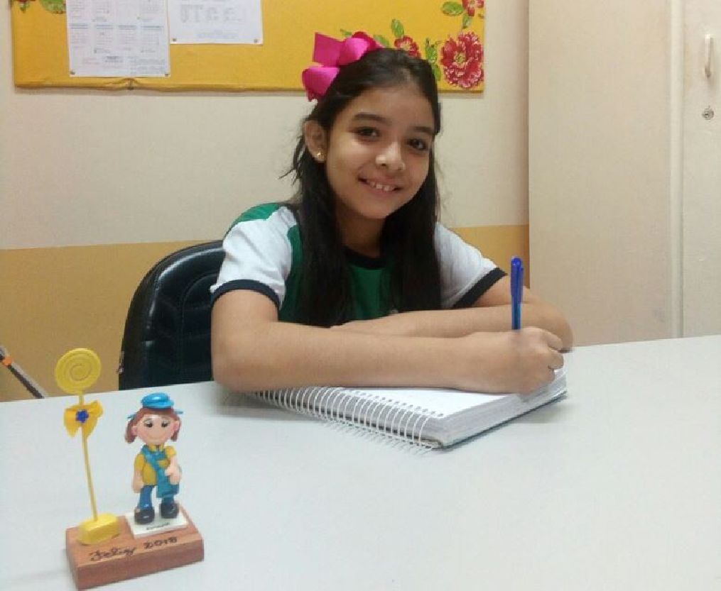 A estudante e a escola receberão certificado e prêmios de R$ 2 mil e R$ 2,5 mil, respectivamente
