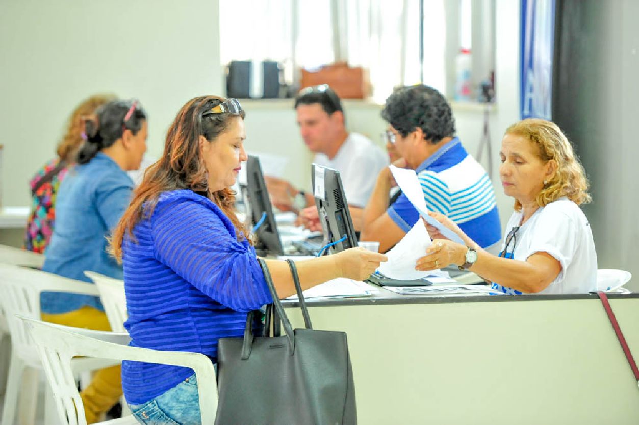 Durante o fim de semana, os atendimentos ocorrem de 8h às 14h. E de segunda, 30, à quinta-feira, 3, prosseguem das 8h às 18h
