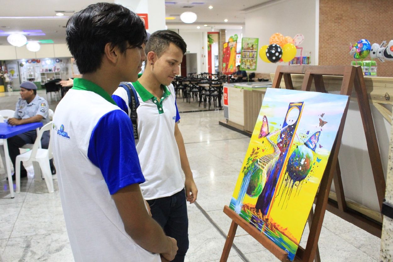 O público pode conferir a exposição, participar de oficinas e até comprar produtos, até às 21h em um shopping da zona sul